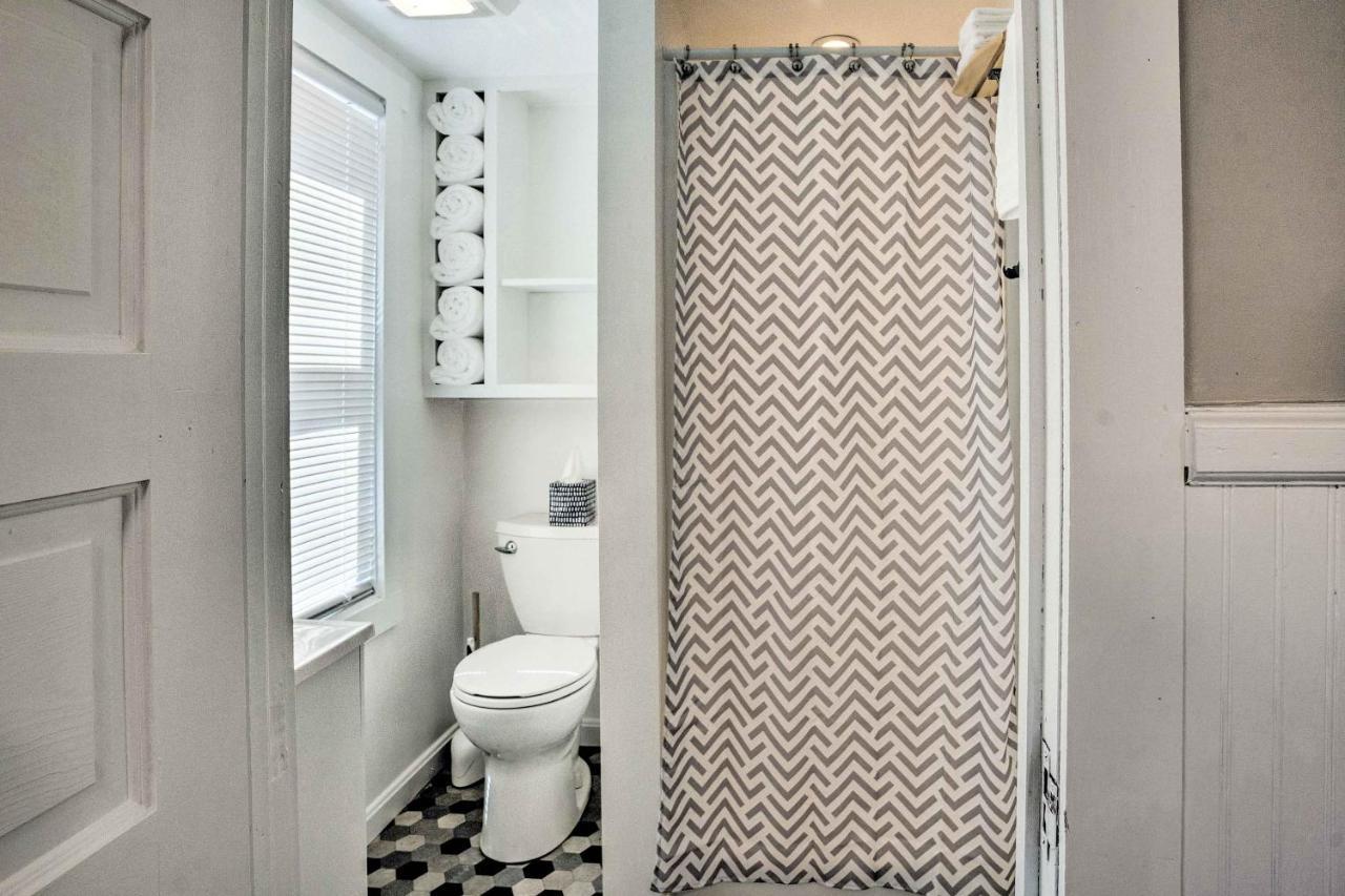 Chic Cottage With Private Yard Steps To Beach! 科洛尼尔比奇 外观 照片
